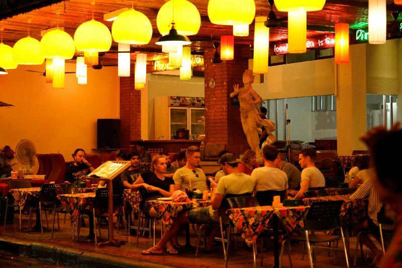 Villa Cha-Cha Khaosan Rambuttri Бангкок Екстер'єр фото